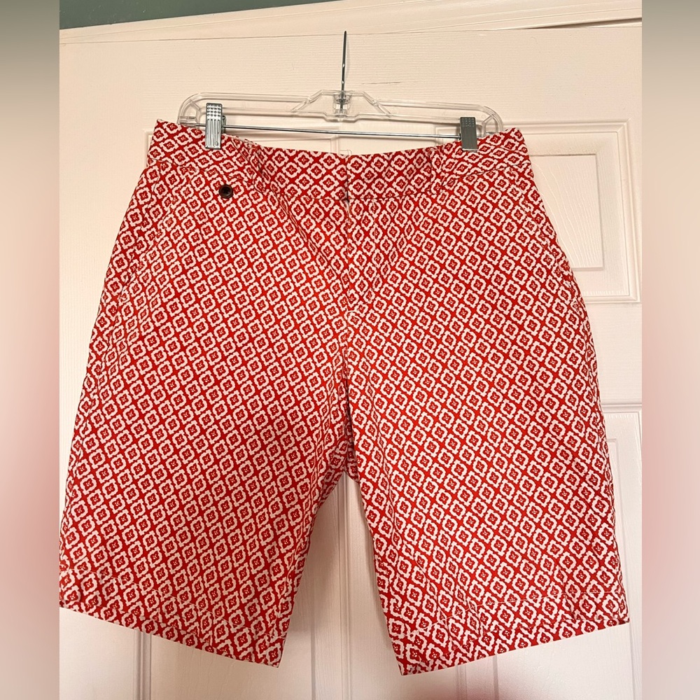 TWO pair of size 12 women’s Docker Shorts - Picture 6 of 9